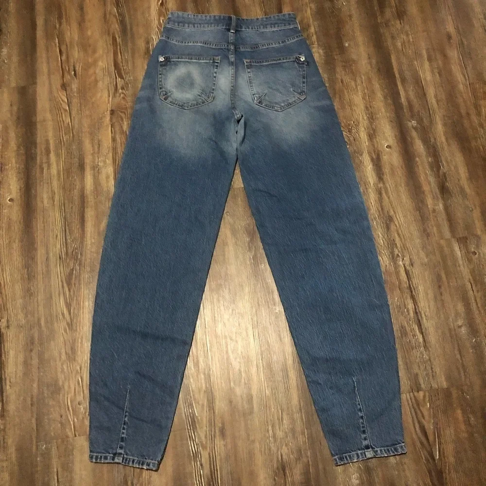 Pilcro Jeans Women's 24T The Icon Barrel Leg High Rise Medium Wash Denim